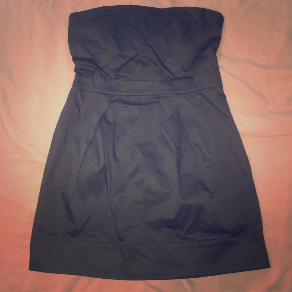 Sleeveless cocktail dress